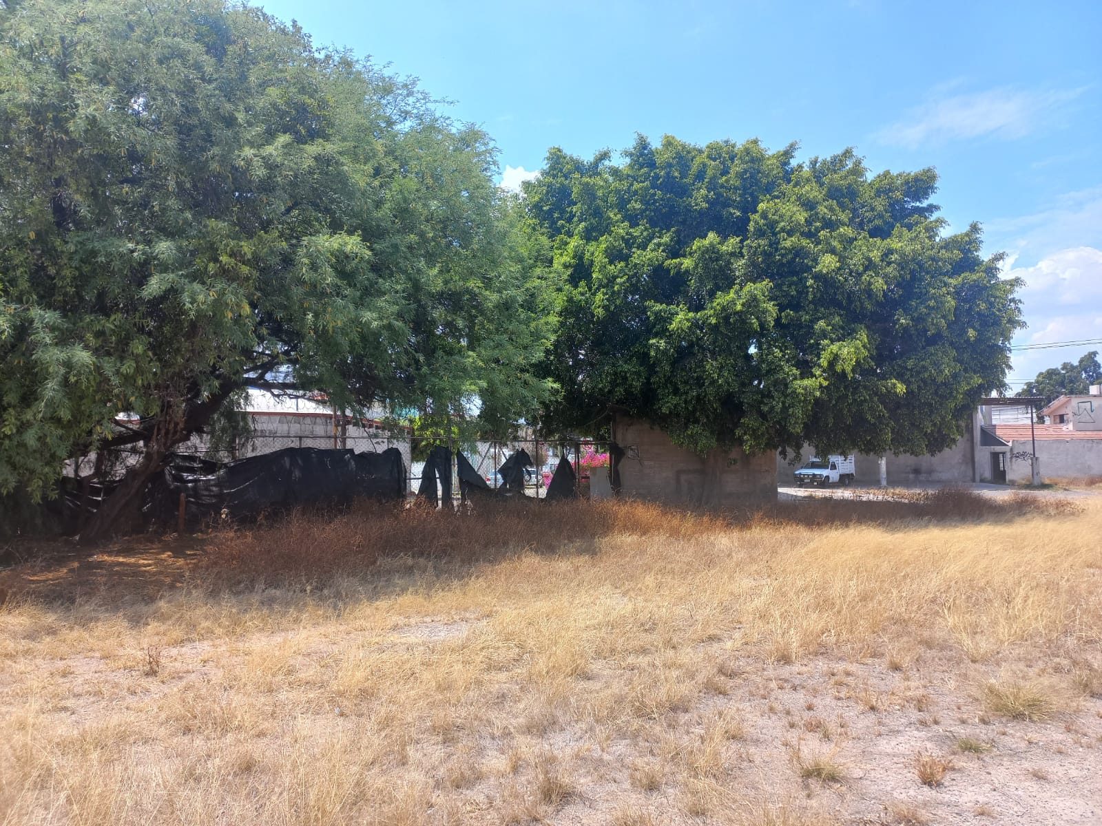 VENTA Terreno de Uso Mixto Comercial y de Servicios Sobre Paseo Constituyentes. Corregidora, Qro.