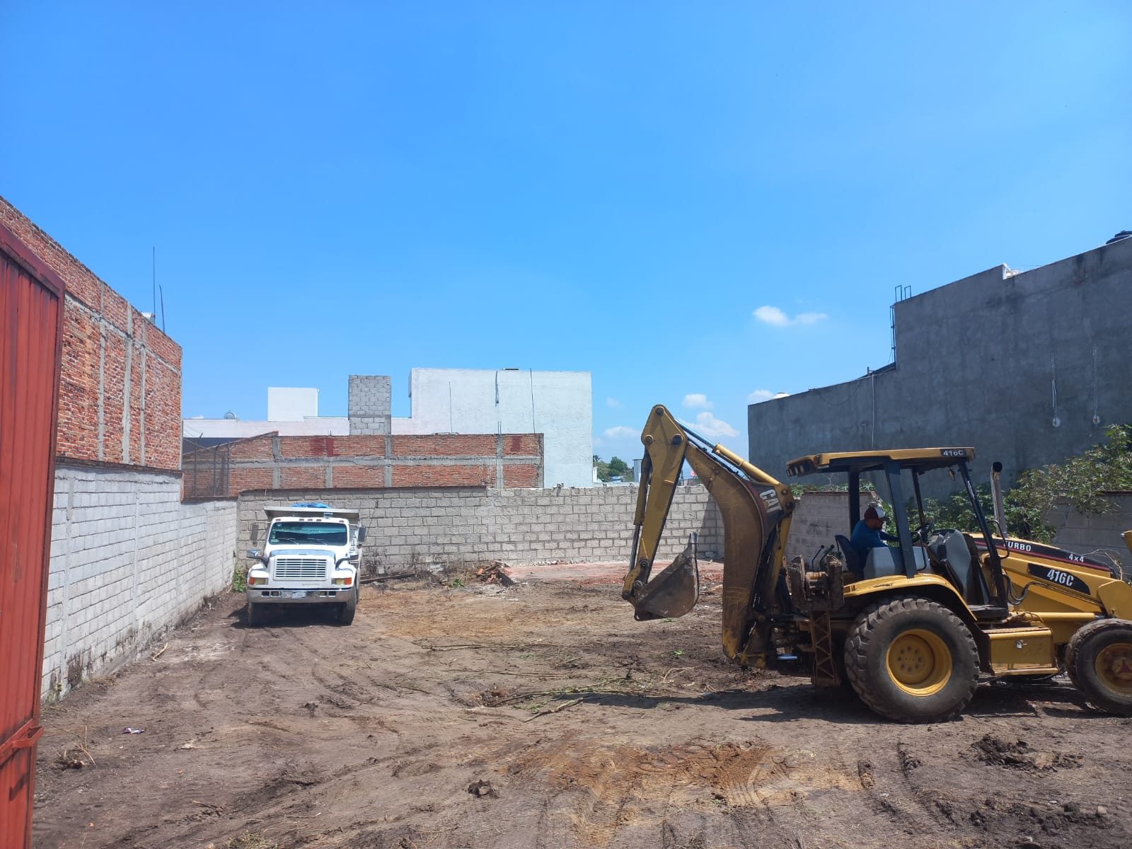 Terreno Comercial en Tejeda, sobre Av. Amsterdam. 900 mts