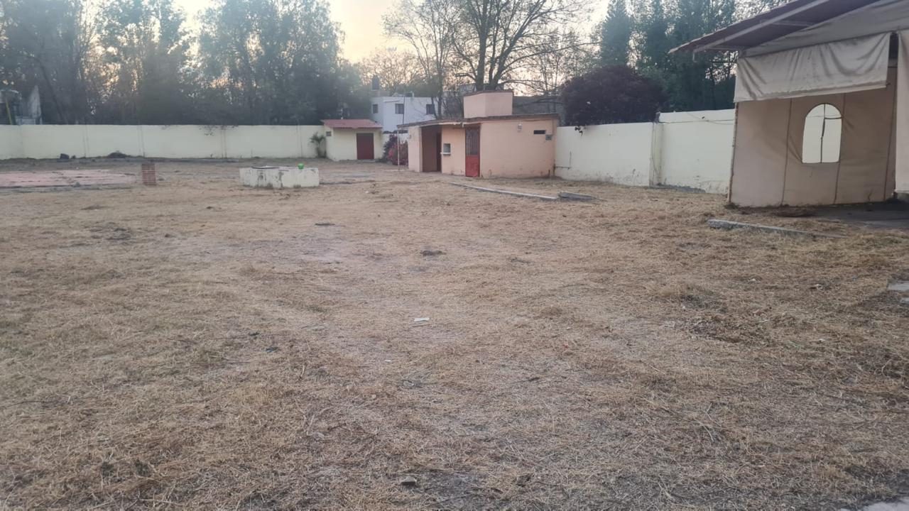 Terreno Comercial de Uso Mixto en El Pueblito
